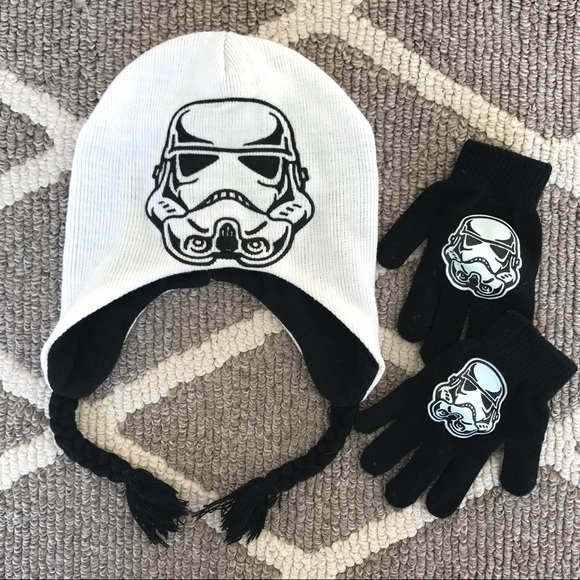 Star Wars Other - Star Wars Beanie & Gloves